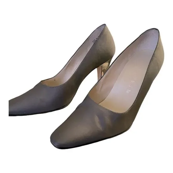 Vintage Nine West Pewter Metallic Heels Size 7 - Picture 2 of 10